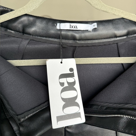 Because of Alice Black Faux Leather Wide-Leg Pants M NWT Viral Y2K Quiet Luxury - Picture 3 of 8